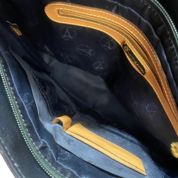 La Tour Eiffel Paris‎ Red Blue Beige Color Block Leather HandBag - Picture 6 of 6